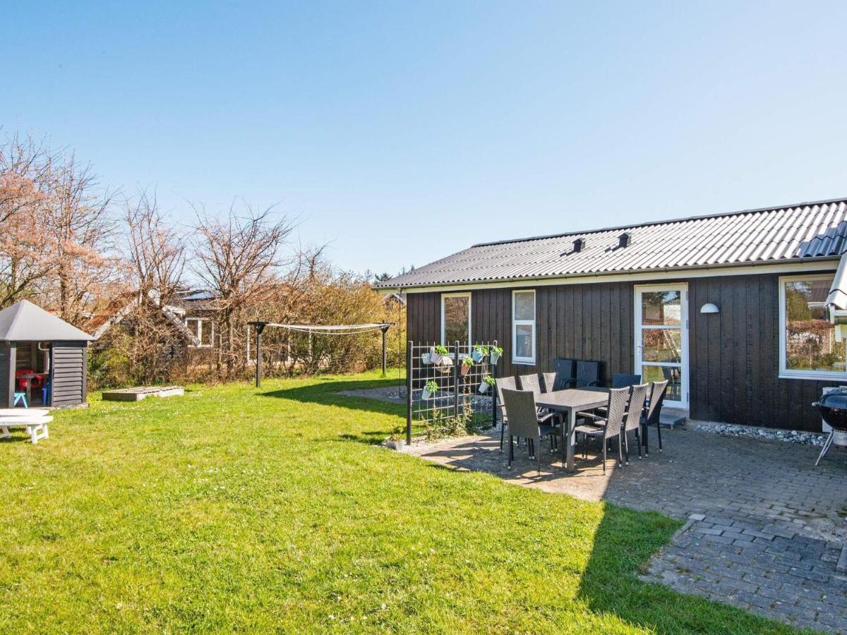 9 Person Holiday Home In Juelsminde Sonderby  Exterior foto