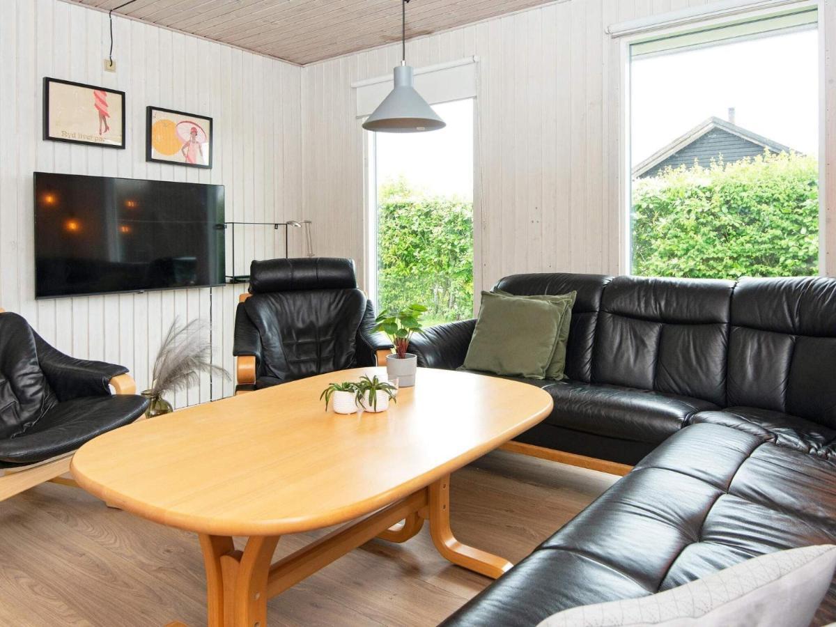 9 Person Holiday Home In Juelsminde Sonderby  Exterior foto